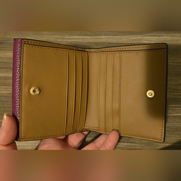 NWT COACH Small Morgan Wallet In Dark Magenta Jumbo Floral Print CF485 - Picture 7 of 8